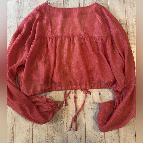 Lulu's Sparkling Red Tie Front Top M - Picture 3 of 3
